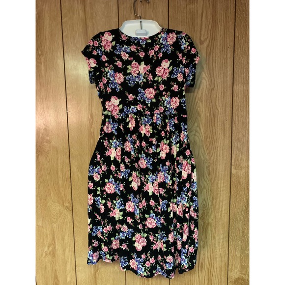 Chris and Carol black floral dress size medium short sleeve - Picture 3 of 14